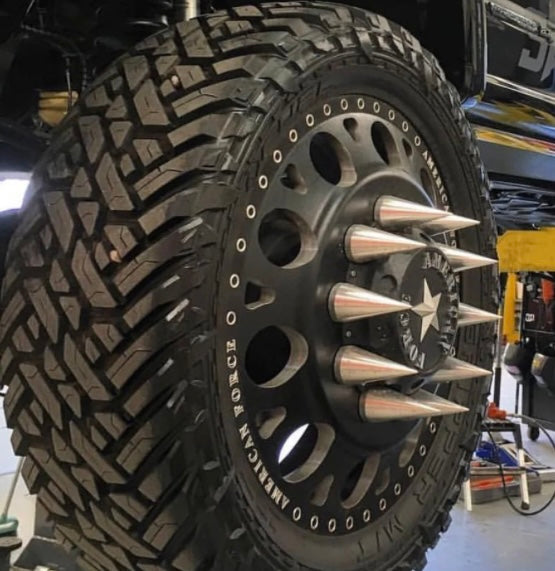 True Spike Lug Nuts